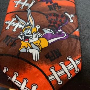 Vintage-NFL character tie!